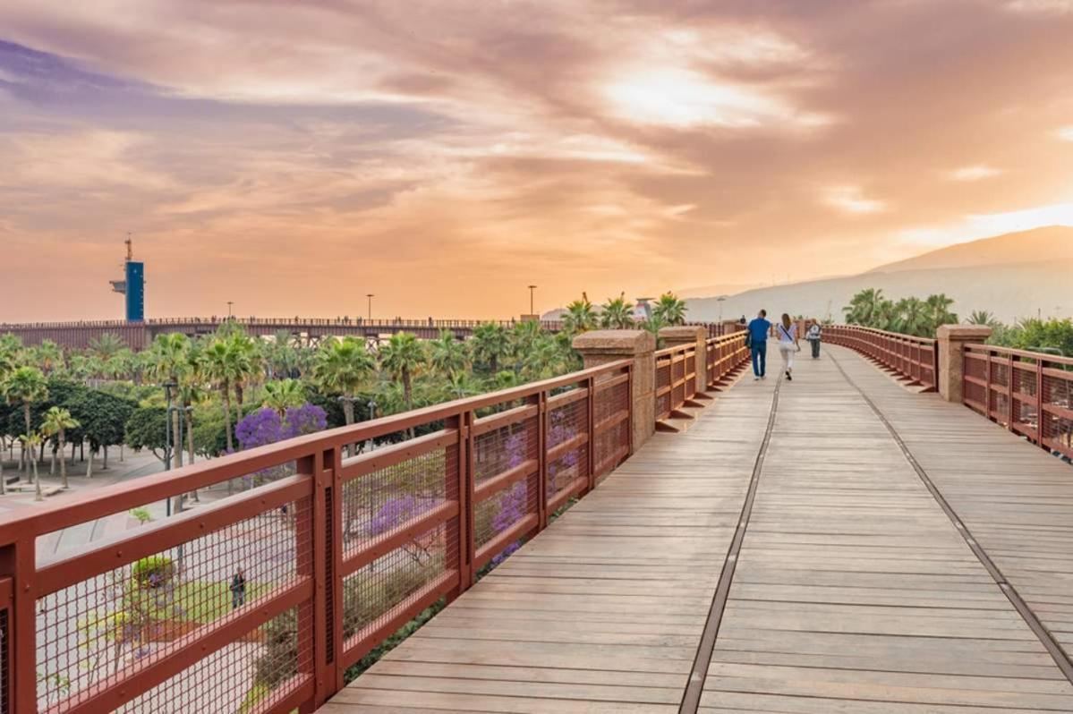 Casa Del Mar Luxury. Primera Linea De Playa Almería Eksteriør bilde